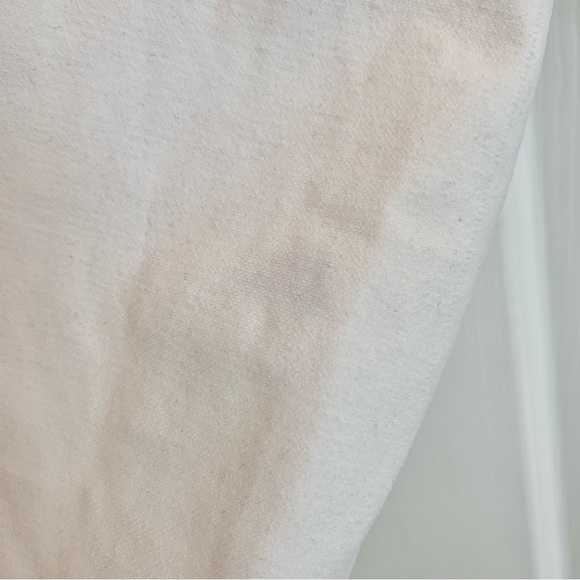 NWOT Bebe White Seamless Keyhole Cut-Out Holes Long Quarter Sleeves Top - Picture 7 of 7